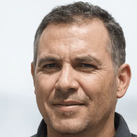 Photo de Bruno Chevallier, auteur de ce comparatif